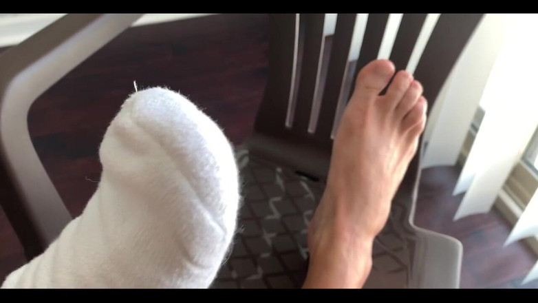 Jasons feet: मुझे एथलेटिक जॉक मोज़े पहनने और अधिक टॉप दिखाने के लिए कहा जाता है इसलिए आज मैं आपको दोनों देता हूं!