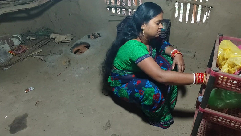 Raju Raju: Enjoyed Fucking the Neighbor Woman Naked Village Style Hot Fuck