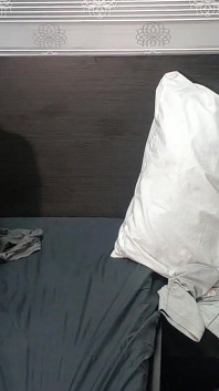 2人の不器用な男とのポルノスターオーディション