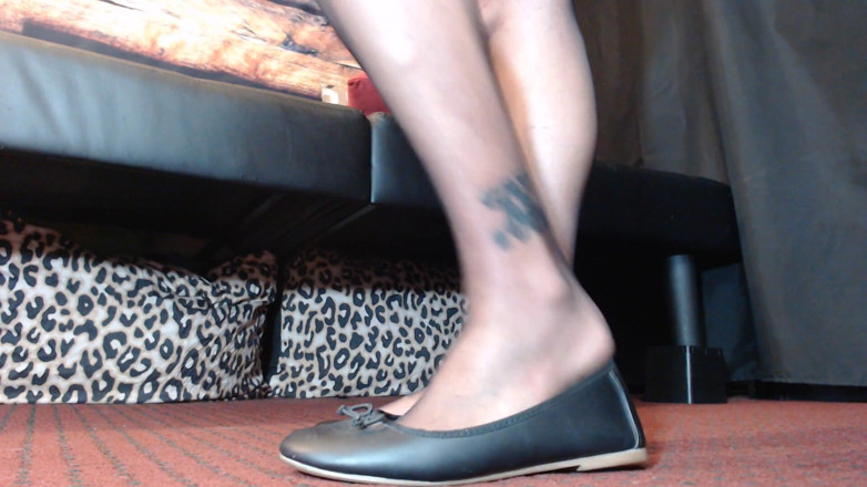 Abby Anna: ShoePlay zkřížené nohy baletky