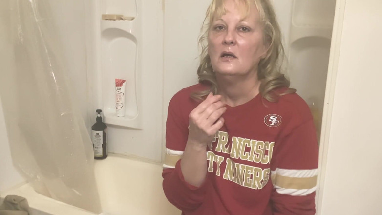 Sallylittle75: Lost Bet on the 9ers