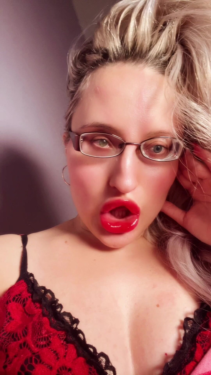 FinDom Goaldigger: 오지는 입술 빨간 입술 광택 립스틱 페티쉬 Findom goaldigger 입술 중독