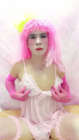 nguyen dang thien tri: Oanh Le - สาวข้ามเพศสวมเสื้อผ้าเซ็กซี่เซลฟี่คัพ Tinh