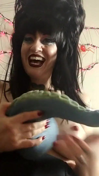 Elvira Monster Cock Hunter