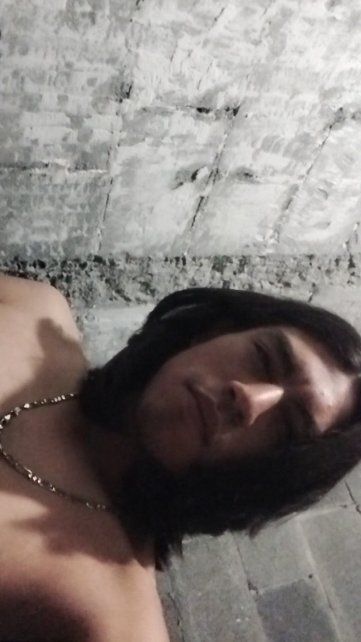 AlexAlejandro13: Смотри мне прямо в глаза