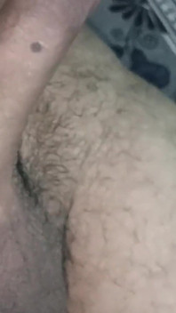 Lambe Lund Ko Hilakar Pani ni di niva lund fa sesso con la sega