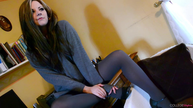 College Uniform: 탐신 K를 특징으로하는 회색