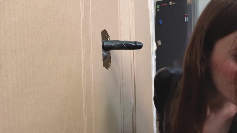 MargoAlisa: Pierwszy filmik z Glory Hole od gorącej brunetki