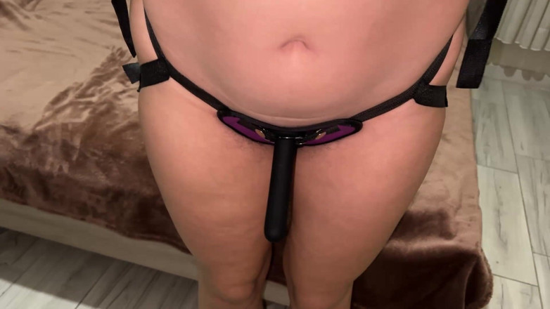 Couple Of Pleasure: Dominare cu vibrator legat - soția îl fute pe soț în cur