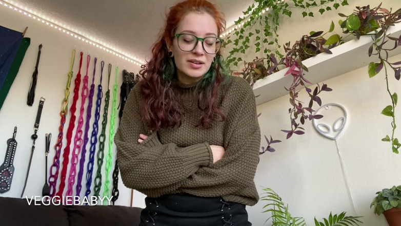 Veggiebabyy: Вчитель карає вас нюханням дупи та радість