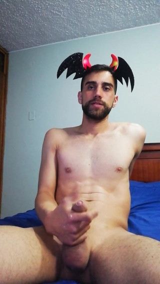 LuckyGuyLover: Şeytanın döllerini göster
