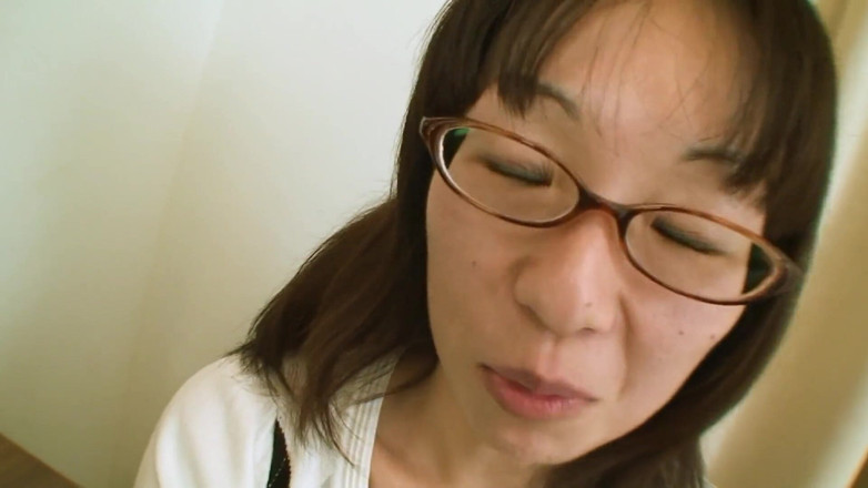 Japan Lust: แม่บ้านญี่ปุ่นเนิร์ด Nobuko หิวควยแข็งๆ