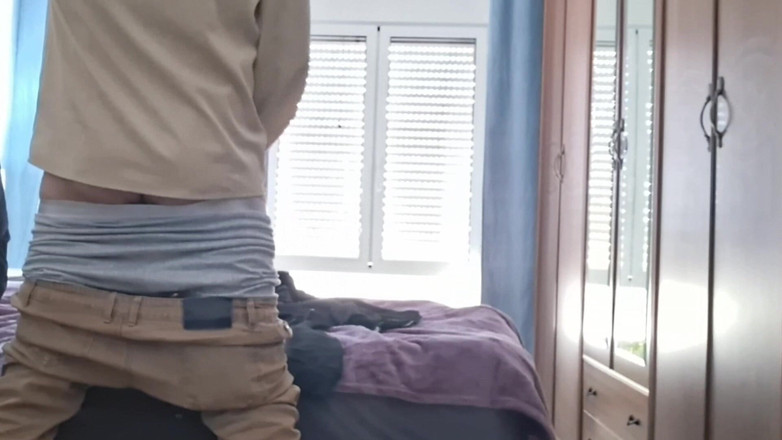 Robyn 3Some: Nevlastní otec mé přítelkyně chtěl polykat