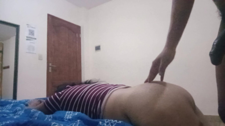 Moo DBOXXX: मेरी सास मुझसे गर्भवती होने की भीख मांगती है, वह प्यार करती है कि मैं उसे कैसे घुसाती हूं, उसका पति उसे संतुष्ट नहीं करता