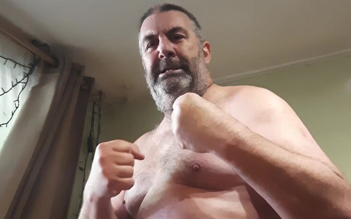 Combat and fetish: Silver Daddy Boxer Vs. Jobber!