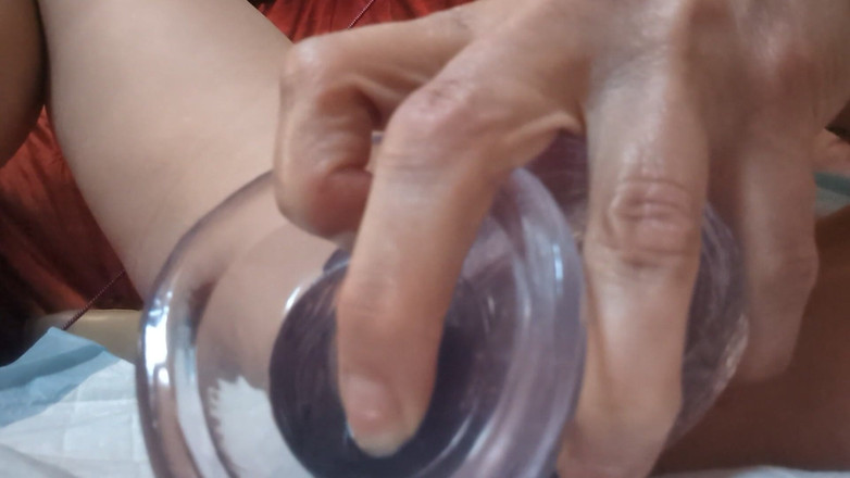 Jamponie Sexy Hot Milf: Keseronokan dubur dildo baru yang besar buat kali pertama