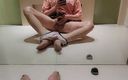 Taiwan CD girl: Shemalemasturbation orgasme di depan cermin