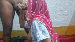 Busty Banuu: नौकरानी मेरे पति का लंड चूसती है