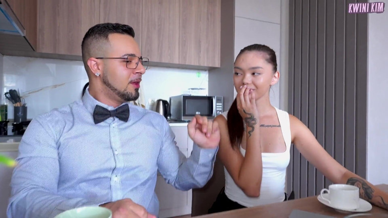 Kwini Kim: ¡La esposa asiática Kvini Kim y su marido tienen sexo...