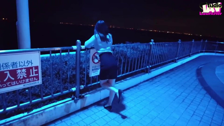 Studio JAV Launcher: Nekonečný zážitek dlouho očekávané připojení se promění v hluboké, pít...