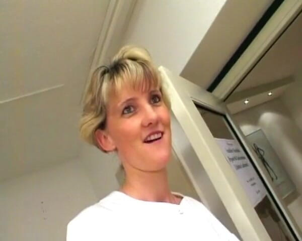 Deutscher hardcore: Sick Patient and Horny Doctor Giving a Horny German Nurse...