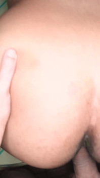Fată tăcută și obraznică îi place să facă sex, fundul ei mare m-a făcut să ejaculez repede