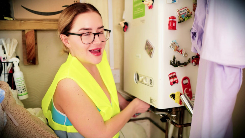 JessieHH: Jessiehh, Wanita Pembaikan Dandang