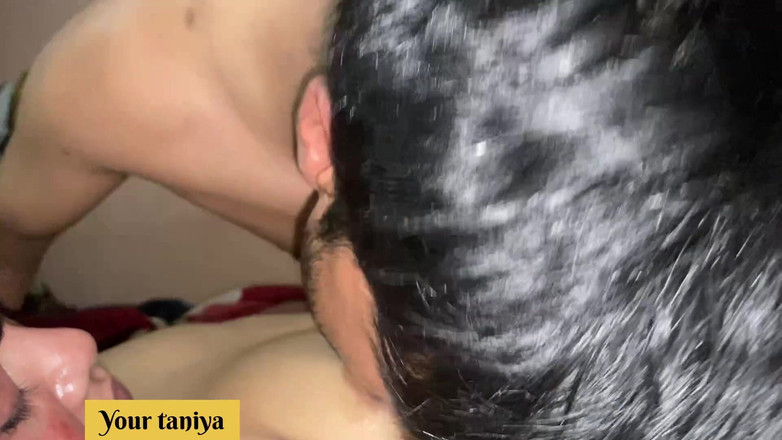 Sexy taniya ki Chut dekho or sexy pose bhi: Petite amie desi indienne, film complet