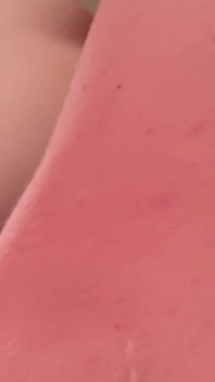สีหน้าของเพื่อนฉันตอนเห็นตุ๊กตาเซ็กส์ของฉัน