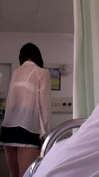 Tension au chevet de l’hôpital - un aperçu du hasard réveille les sentiments ni attendus - partie 2