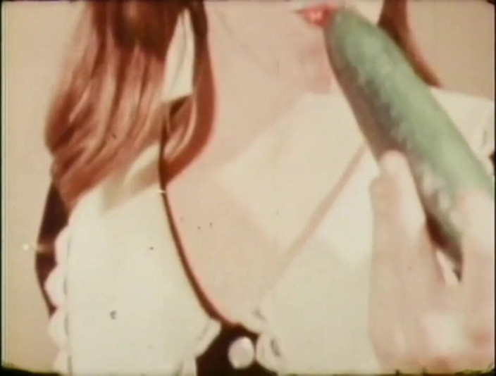 Vintage Usa: Sweet young vintage girl take a big cock
