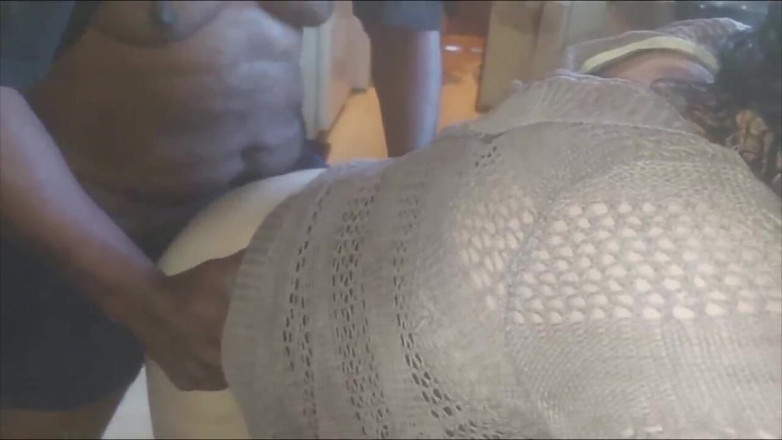Anal_Angi_Rose: Anal enquanto cozinha o jantar