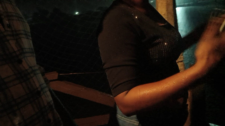 Sheela Jackson: Seks dengan orang asing, Tamil Resort Sex