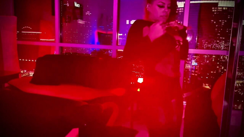 Red X: Red X, c’est le sexe