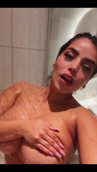 We Shower Baby