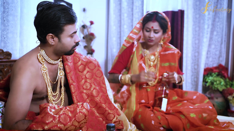 Mr Entertainer: Gefrustreerde huisbaas neukt de vrouw van zijn vriend