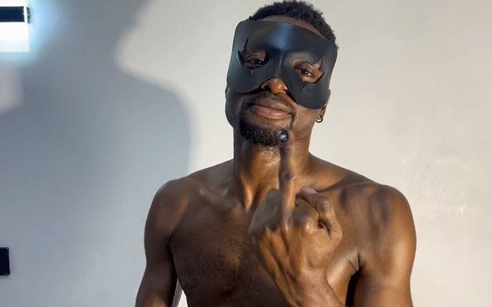 Sexypeller: Jen my za zavřenými dveřmi
