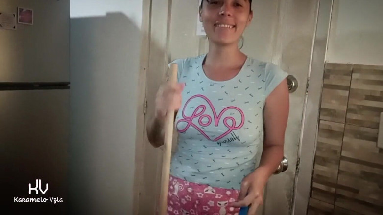 KarameloVzla: Cleaning Girl Catches Tenant Touching His Cock and She Offers...