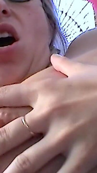 Spex milf tvrdě a hluboko udeřila při sexuálním konkurzu