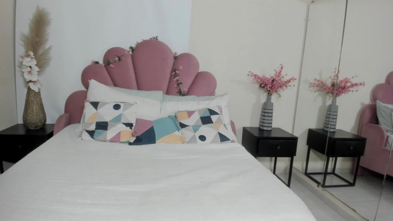 Angela Xoo: Masturbation Latinas Sex Naked Un My Room