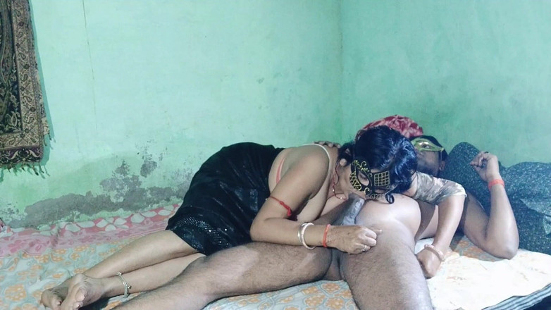 NituRandi94: Klan jde ven a manžel ošuká manželku v Kerala Sex...