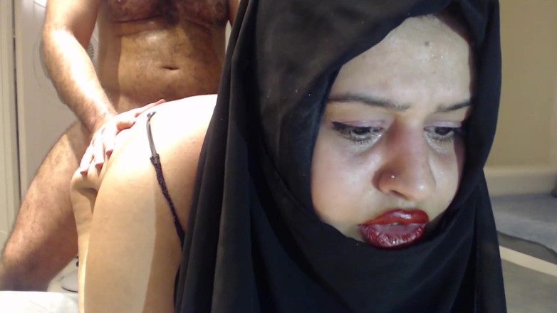 Evelyn Butt: Áspero anal surpresa com uma mulher casada de hijab!