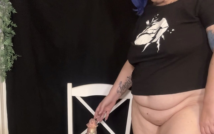 Miss quinn Cater: Jízda na obřím robertku a sténání