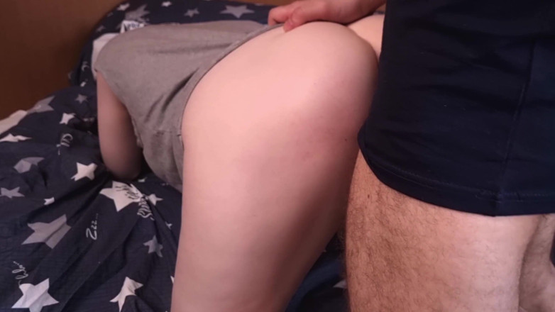 Vaisiti7: Una joven regordeta no se aversión a participar en porno...