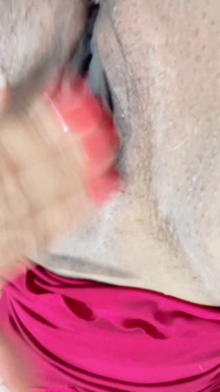 Pink Fatale: Duża łechtaczka