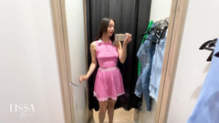 Lissa Brown: Eu me masturbo em um vestiário público