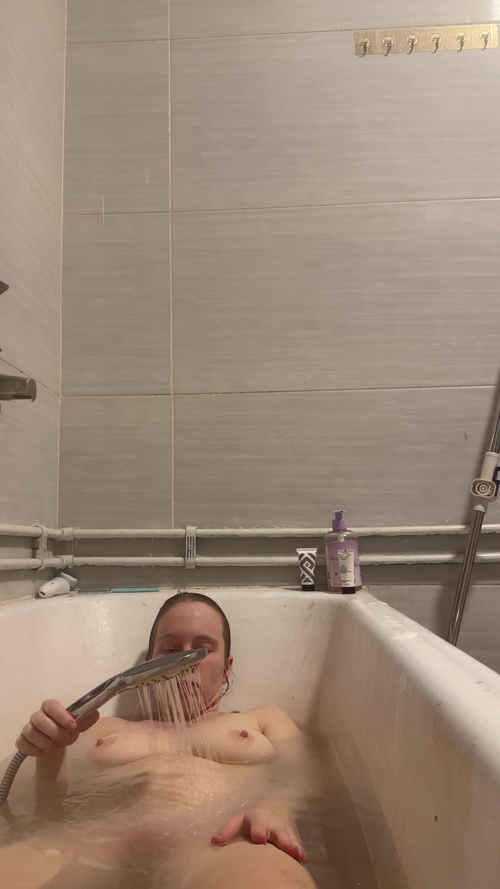 SweetLucy96: कठोर निपल्स