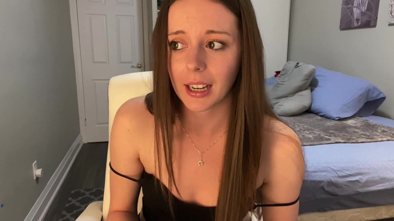 Nadia Foxx: Dir zuzugeben, was bei Sleepovers passiert (orgasmus / demütigungsgeschichte)