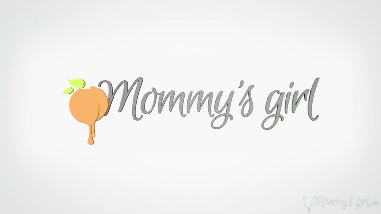 Mommy's Girl: Mommy's Girl - aula de massagem sensual nos seios de Mona...