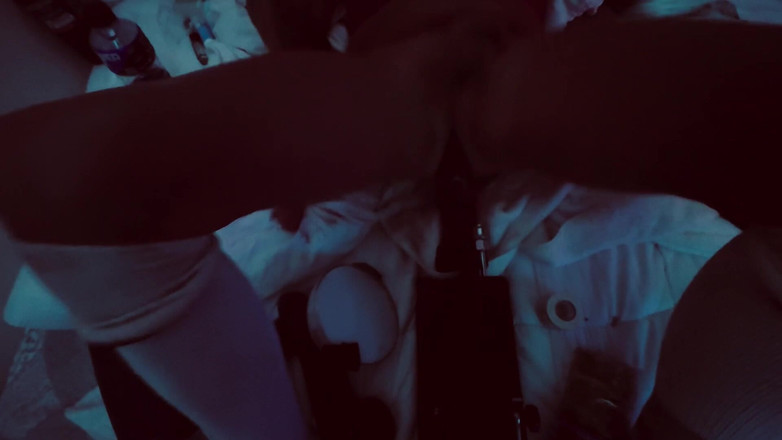 James smoothy: Cavalgando esse pau grande